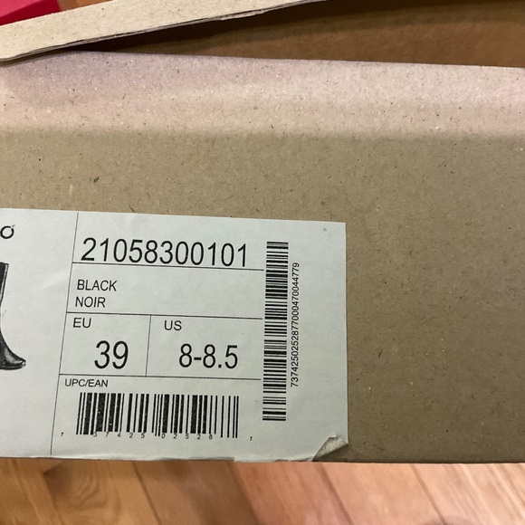 Ecco women high cut zip boots, black leather, 8-8.5 size, very comfortable, - Picture 5 of 8